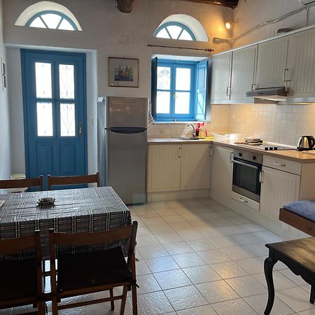 Neoclassical Apartment, Central Chora Andros Екстер'єр фото