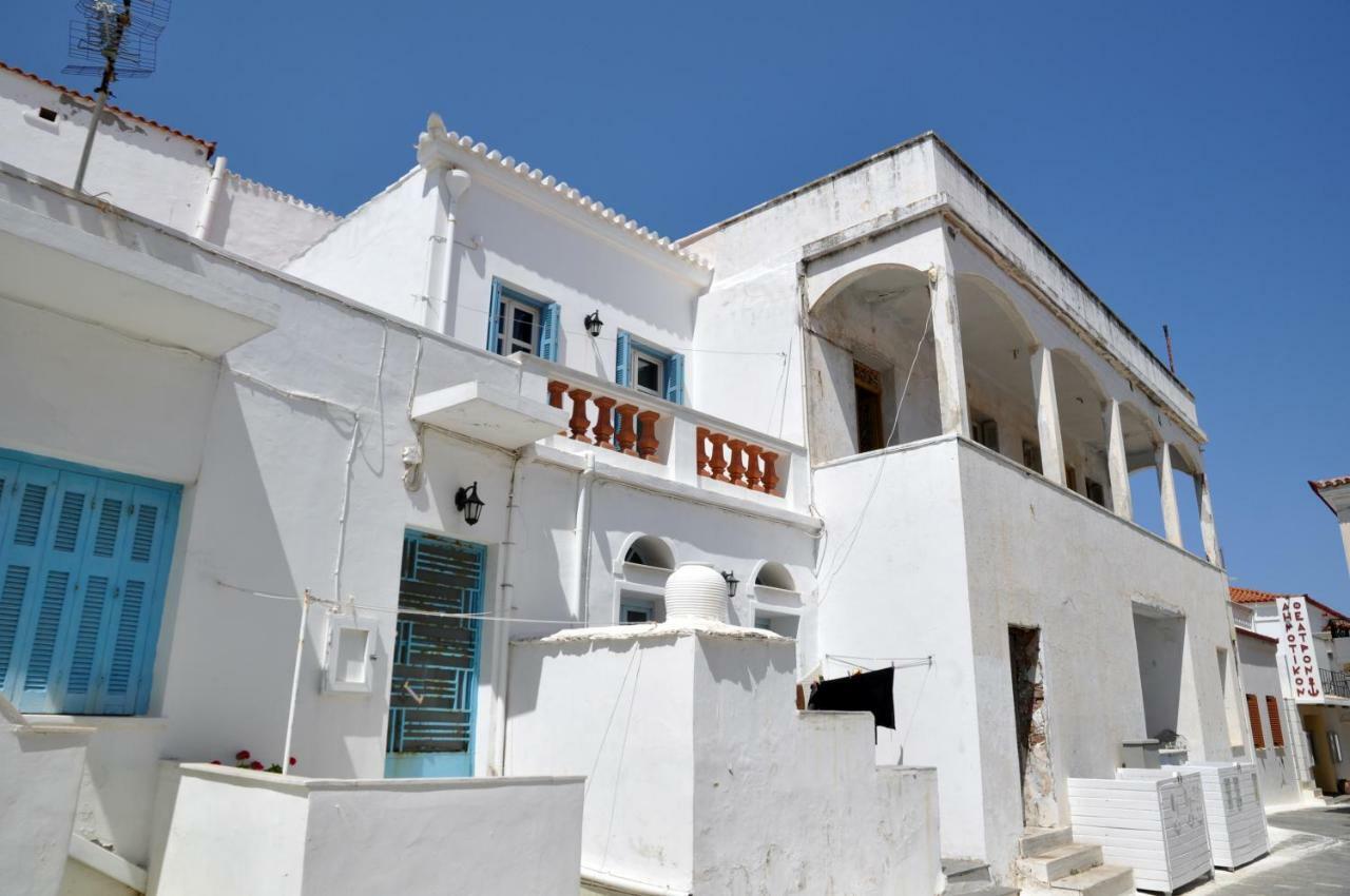 Neoclassical Apartment, Central Chora Andros Екстер'єр фото