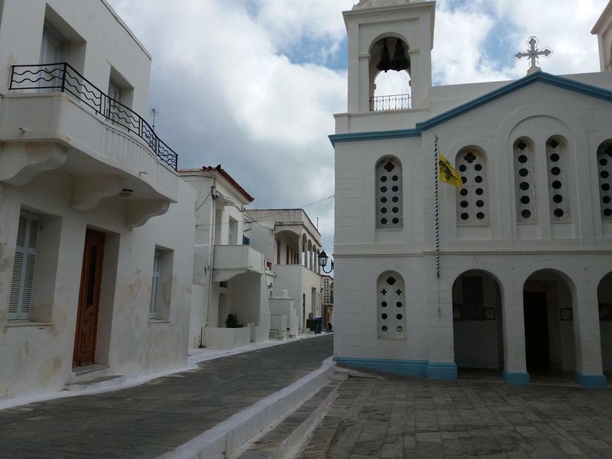 Neoclassical Apartment, Central Chora Andros Екстер'єр фото